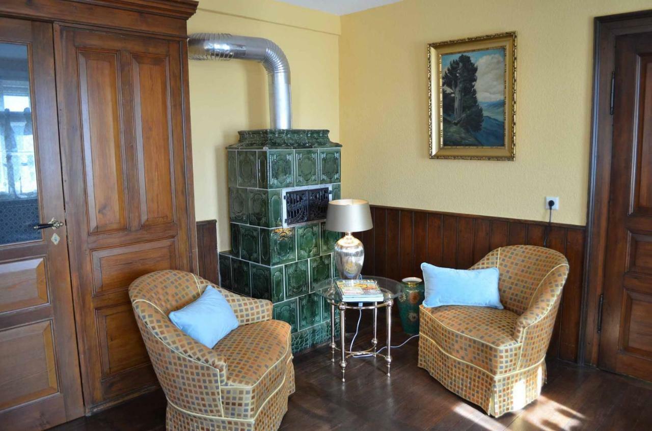 Villa Merzbach - Wohnen Wie Im Museum Mit Komfort Untermerzbach Luaran gambar